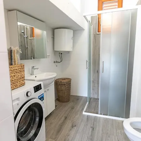 Apartment Jupiter Kastel With Swimming Pool *