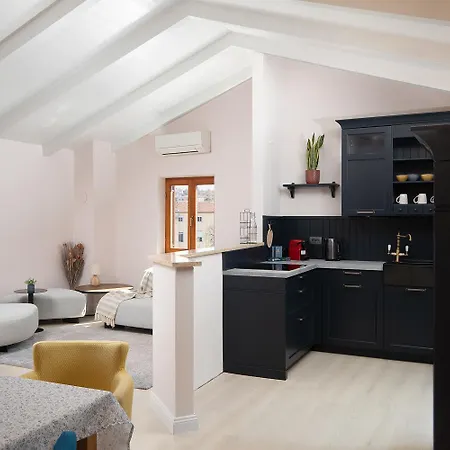 Apartment Kastel *